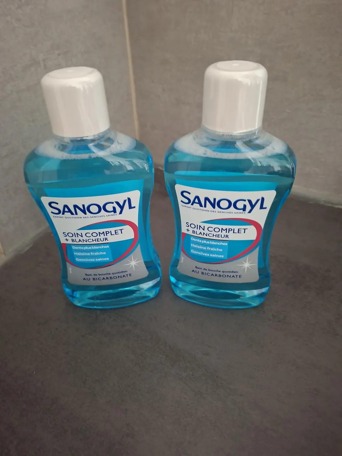 Sanogyl Soin Complet + Blancheur bain de bouche 500 ml fluor