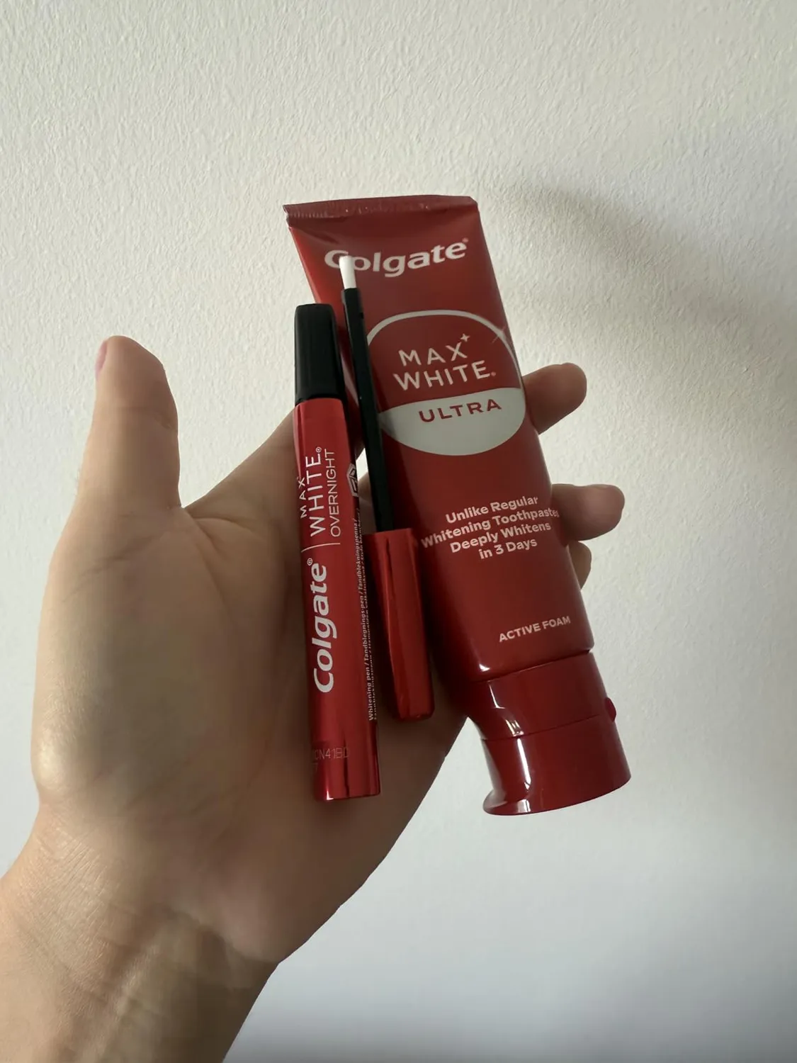 Colgate Max White kit blanchiment sérum nuit et dentifrice 2,5 ml + 75 ml