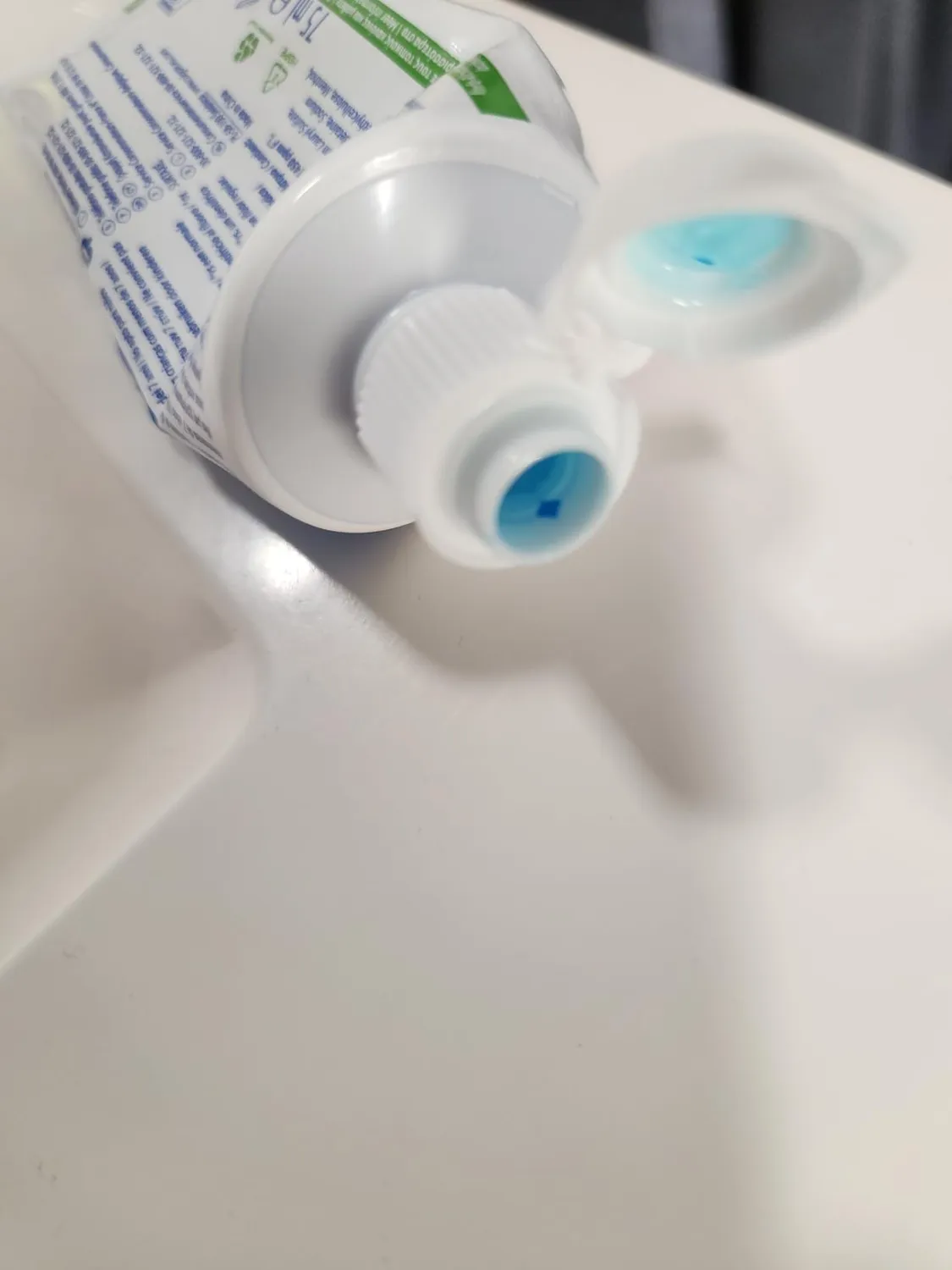 Colgate Max Fresh dentifrice cristaux fraîcheur lot de 12 x 75 ml