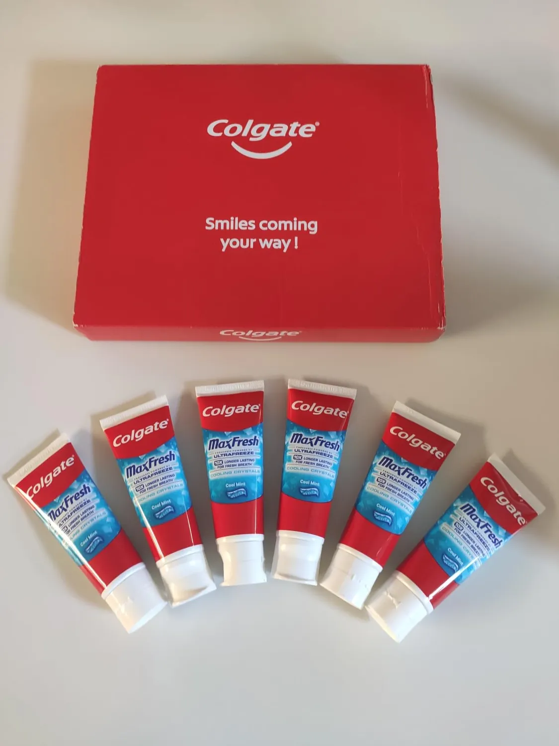 Colgate Max Fresh Dentifrice Cristaux Fraîcheur 12 x 75 ml menthe glaciale