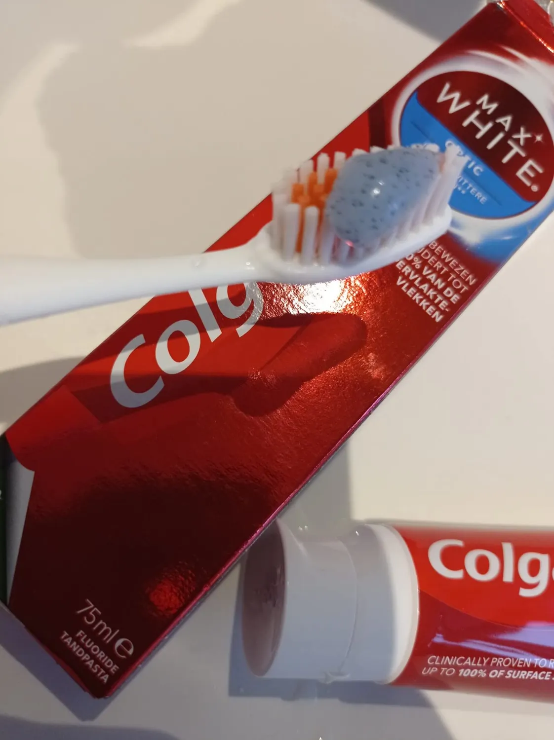 Colgate Max White Optic dentifrice blancheur instantanée 75 ml