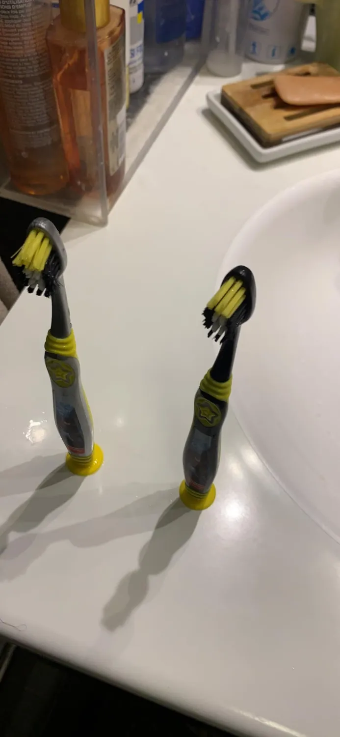 Colgate Oral Care Kids 6+ brosse à dents lot de 2 souple