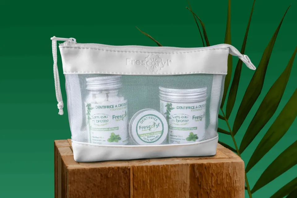 Frescoryl trousse de voyage 220 comprimés dentifrice à croquer menthe