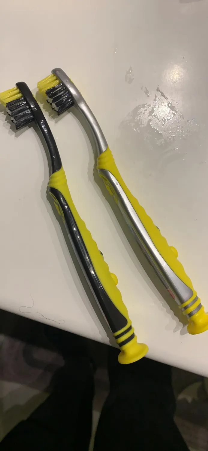 Colgate Oral Care Kids 6+ brosse à dents lot de 2 souple