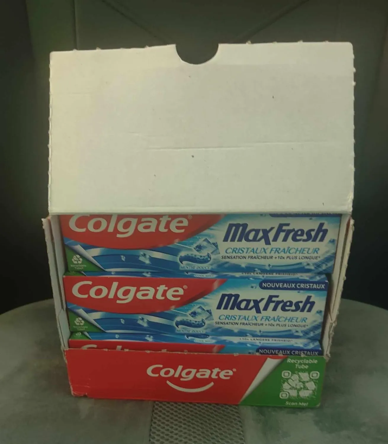 Colgate Max Fresh dentifrice cristaux fraîcheur lot de 12 x 75 ml