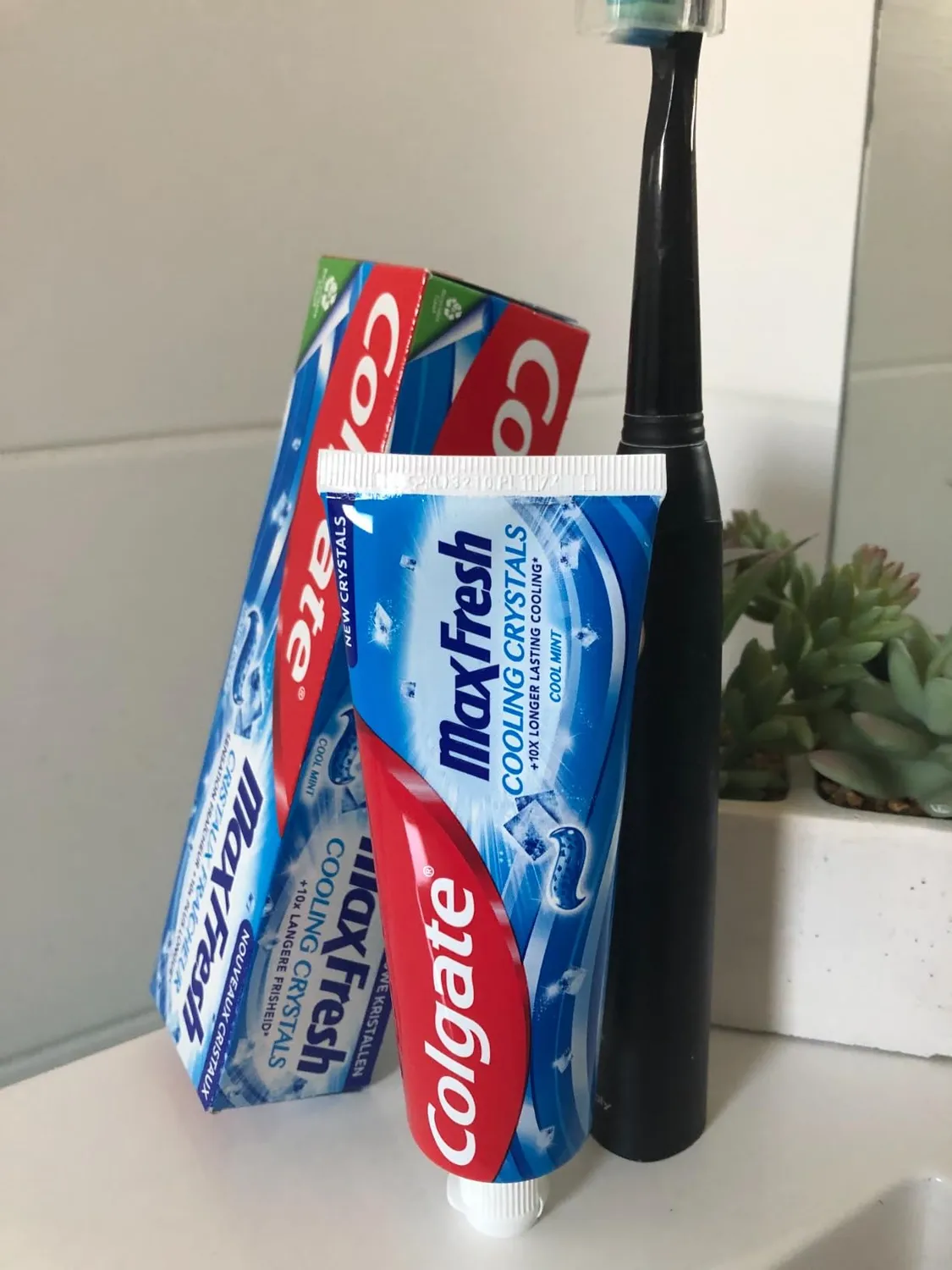 Colgate Max Fresh dentifrice cristaux fraîcheur lot de 12 x 75 ml