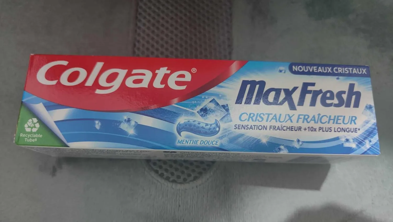Colgate Max Fresh dentifrice cristaux fraîcheur lot de 12 x 75 ml