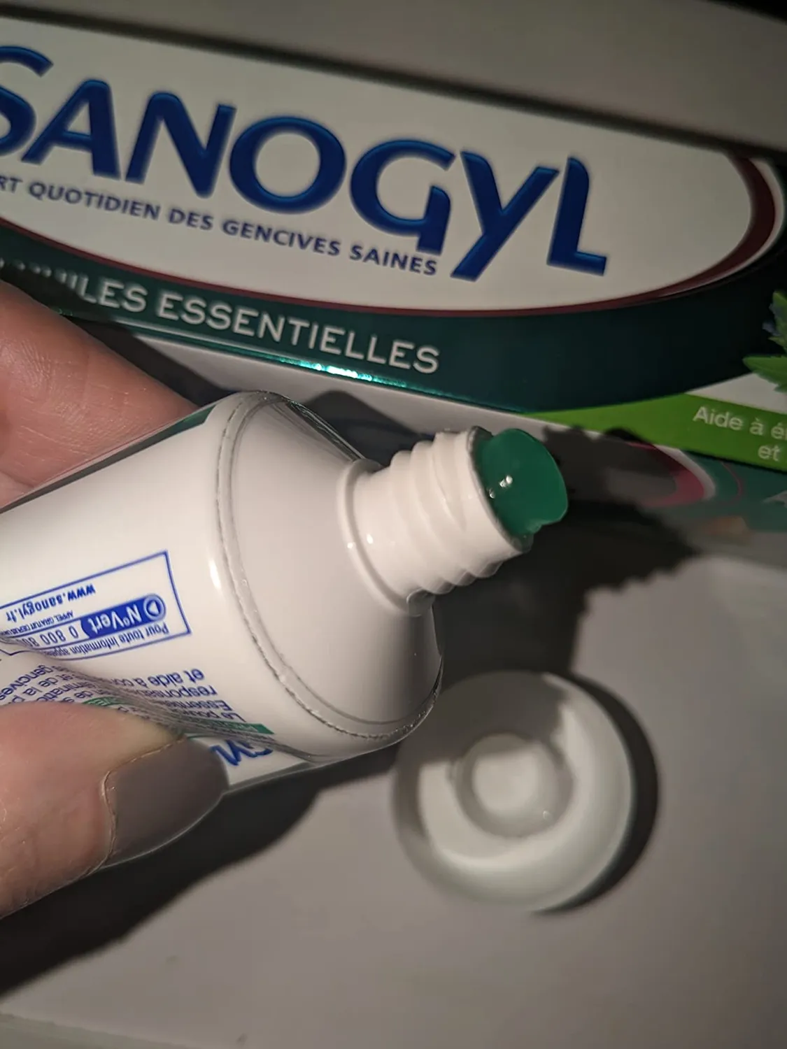 Sanogyl Soin Huiles Essentielles dentifrice 75 ml antibactérien
