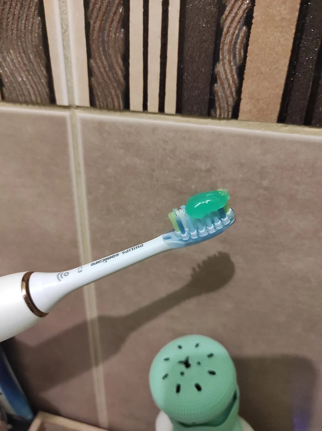 Sanogyl Soin Huiles Essentielles dentifrice 75 ml antibactérien