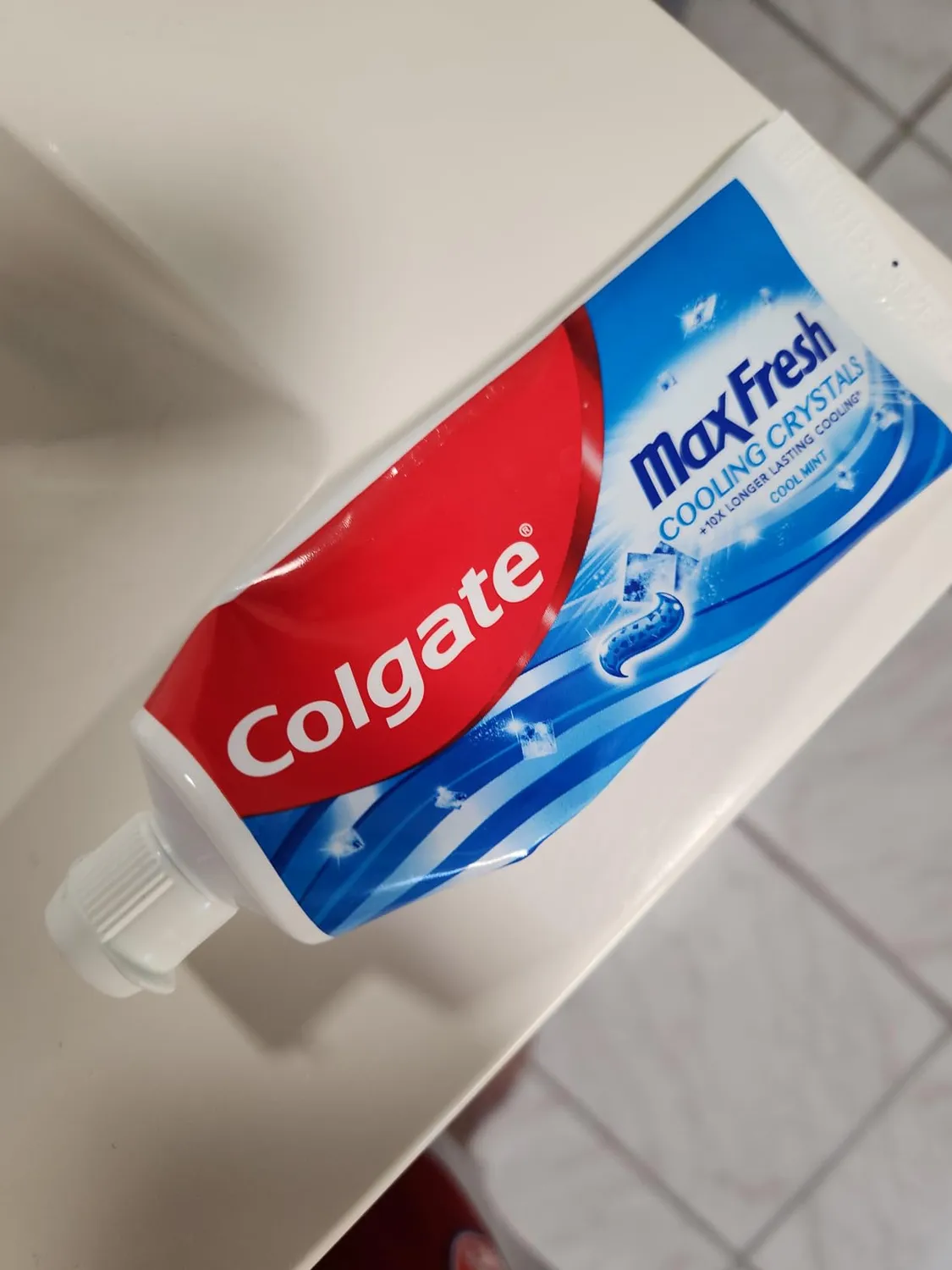Colgate Max Fresh dentifrice cristaux fraîcheur lot de 12 x 75 ml