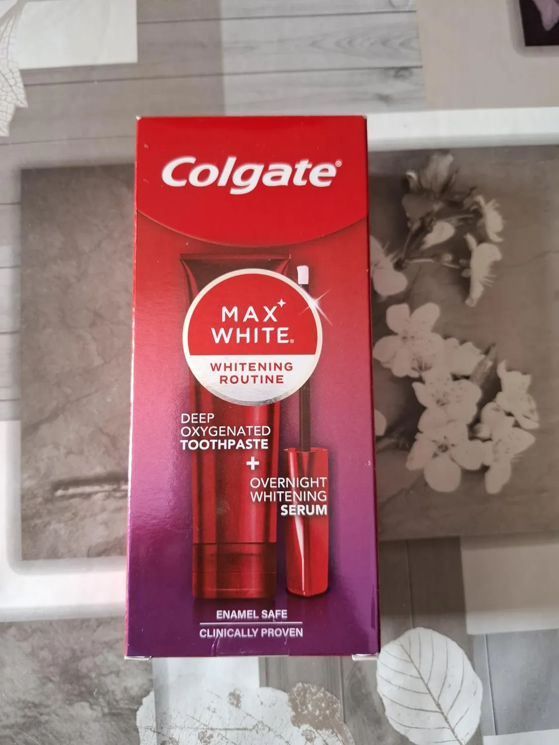 Colgate Max White kit blanchiment sérum nuit et dentifrice 2,5 ml + 75 ml