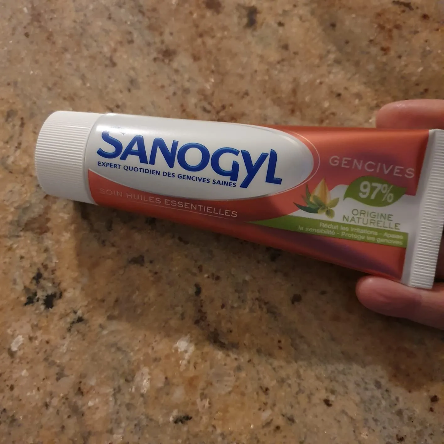 Sanogyl Soin Huiles Essentielles dentifrice gencives 75 ml naturel